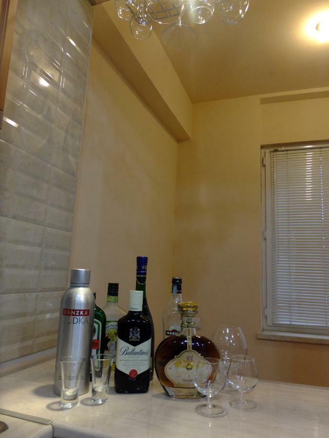 Apartment In The Center Of Yerevan By The Republic Square エクステリア 写真